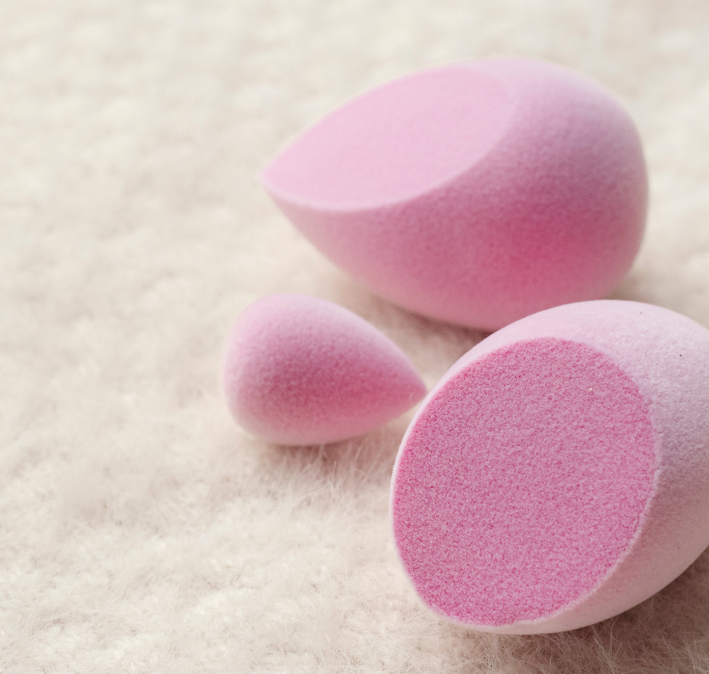 Microfiber Makeup Sponge - Olive Cut